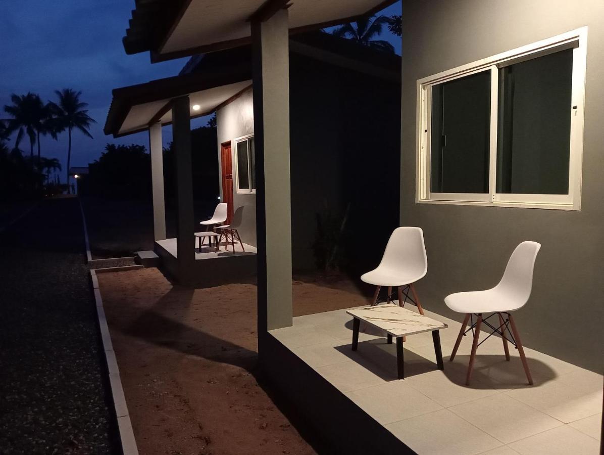 Scandinavian Beach Resort Ko Lanta Exteriör bild