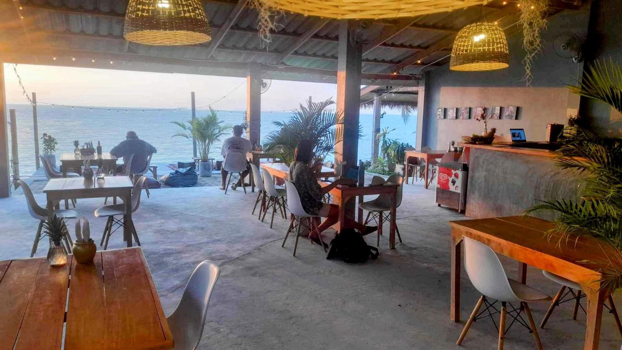 Scandinavian Beach Resort Ko Lanta Exteriör bild