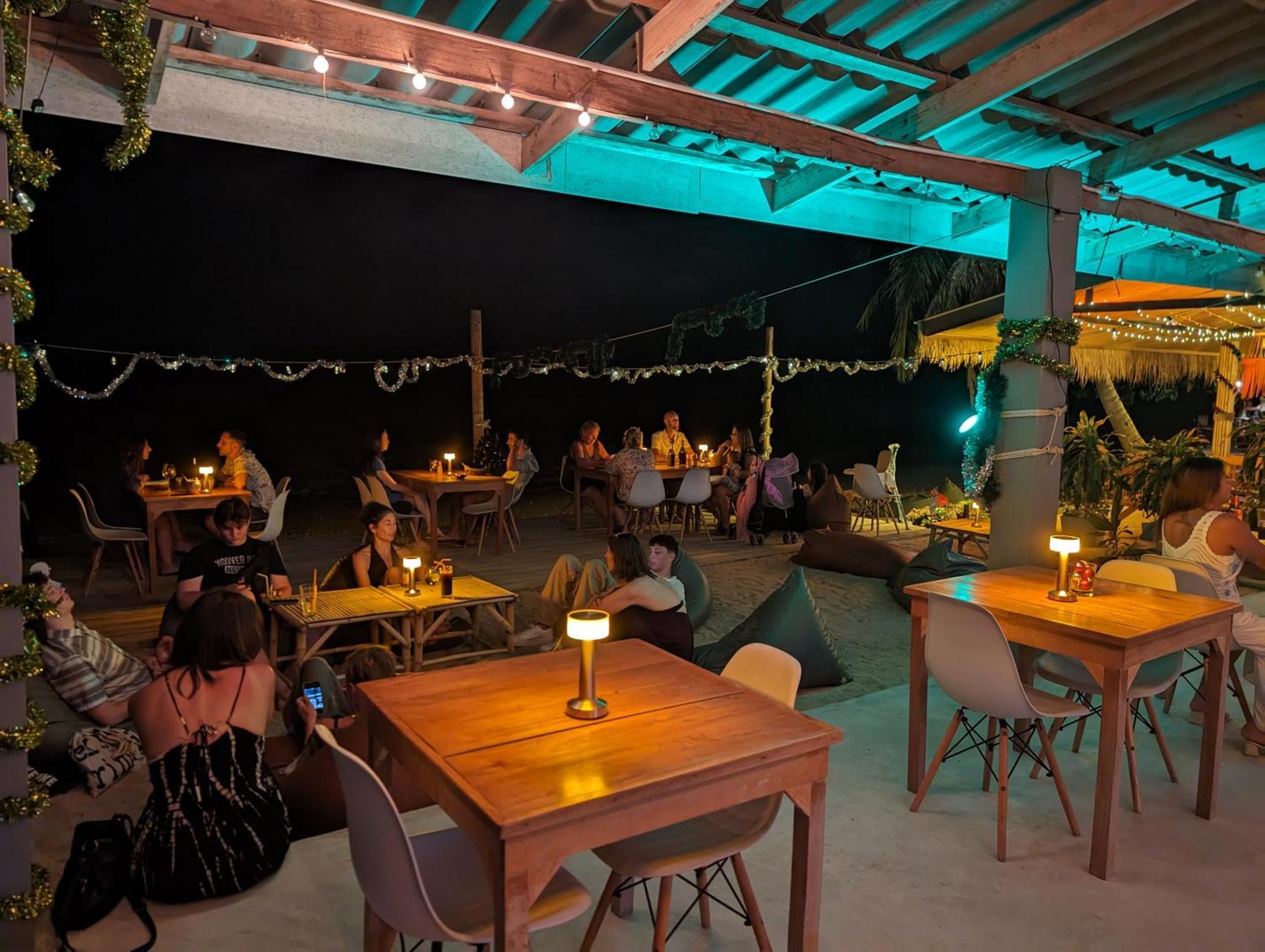 Scandinavian Beach Resort Ko Lanta Exteriör bild